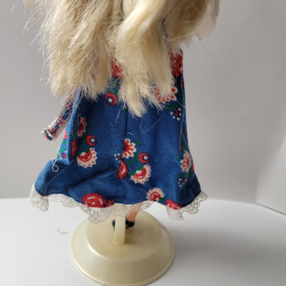 Norwegian Barbie Dolls Of The World Collection 1995 Vintage Collectible - Picture 7 of 10